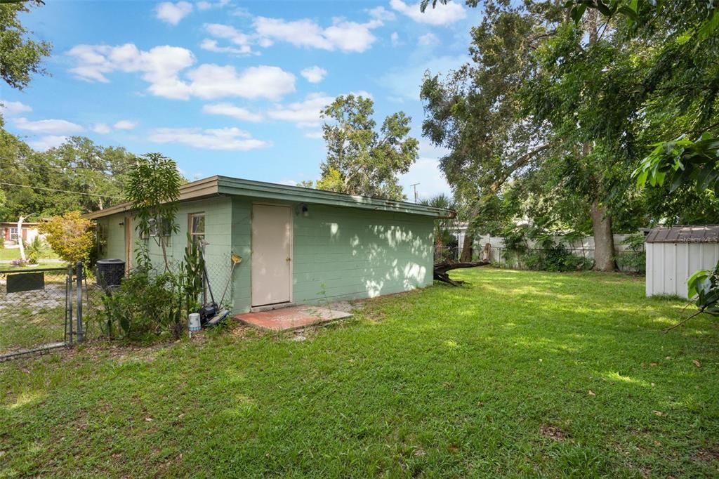 На продажу: $152,000 (3 спален, 2 ванн, 1477 Квадратных фут)