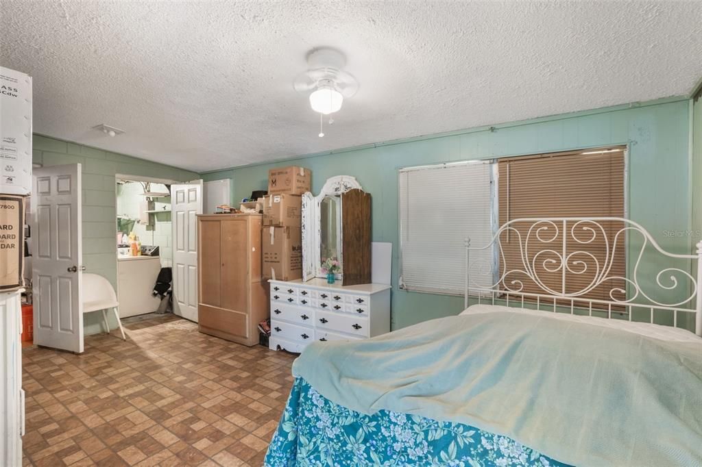 На продажу: $152,000 (3 спален, 2 ванн, 1477 Квадратных фут)