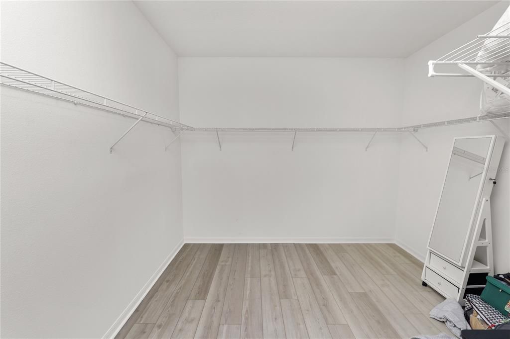 For Rent: $2,700 (3 beds, 2 baths, 2148 Square Feet)