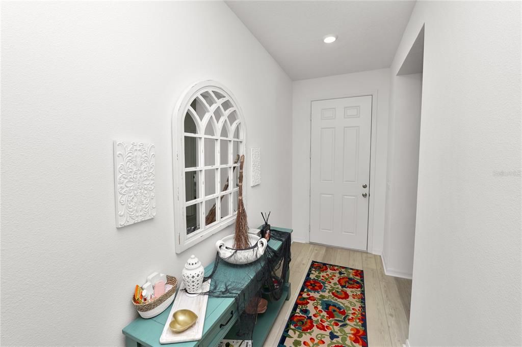 For Rent: $2,700 (3 beds, 2 baths, 2148 Square Feet)