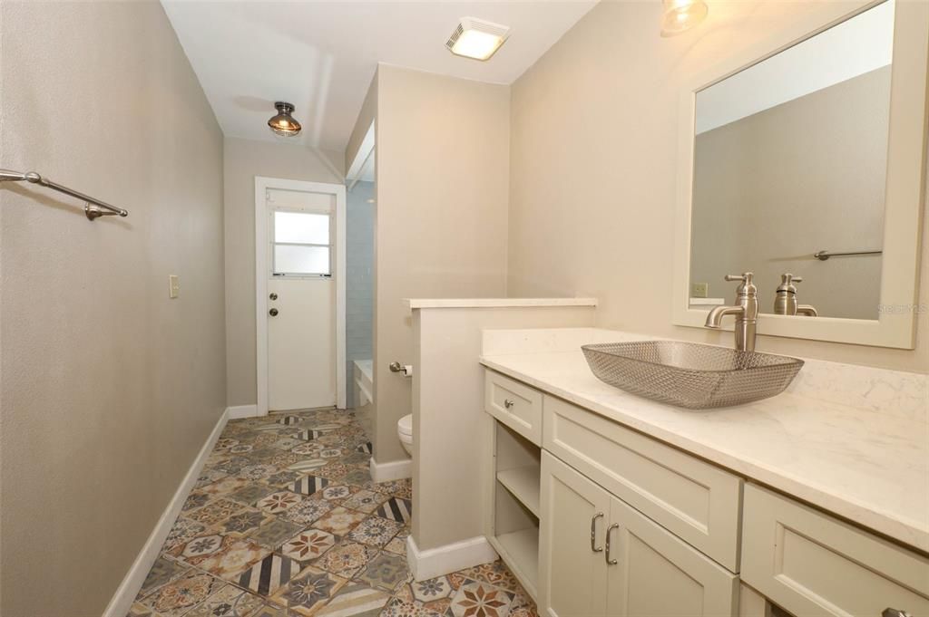 Active With Contract: $420,000 (4 beds, 2 baths, 2040 Square Feet)