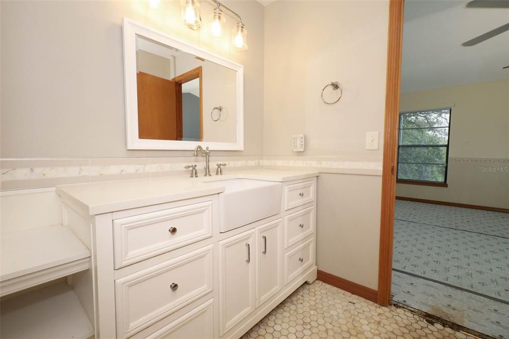 Active With Contract: $420,000 (4 beds, 2 baths, 2040 Square Feet)