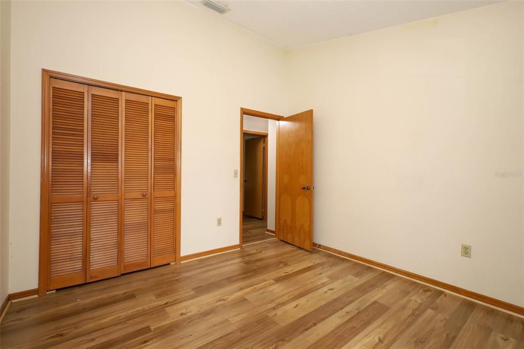 Active With Contract: $420,000 (4 beds, 2 baths, 2040 Square Feet)