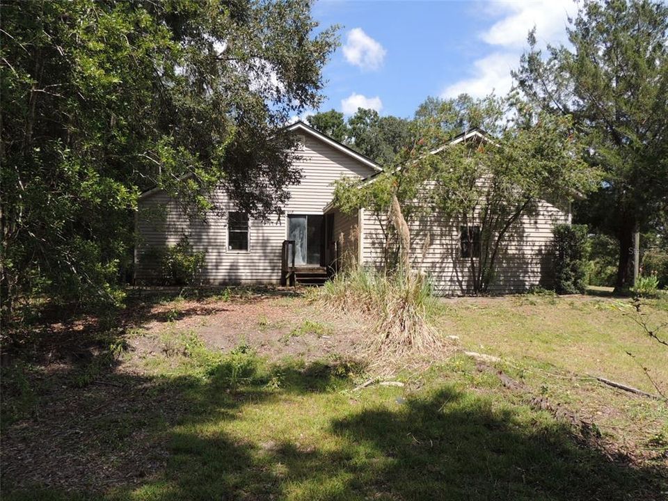 Activo con contrato: $310,000 (5 camas, 3 baños, 2850 Pies cuadrados)