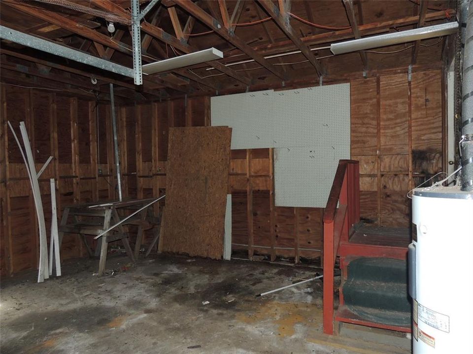 Activo con contrato: $310,000 (5 camas, 3 baños, 2850 Pies cuadrados)