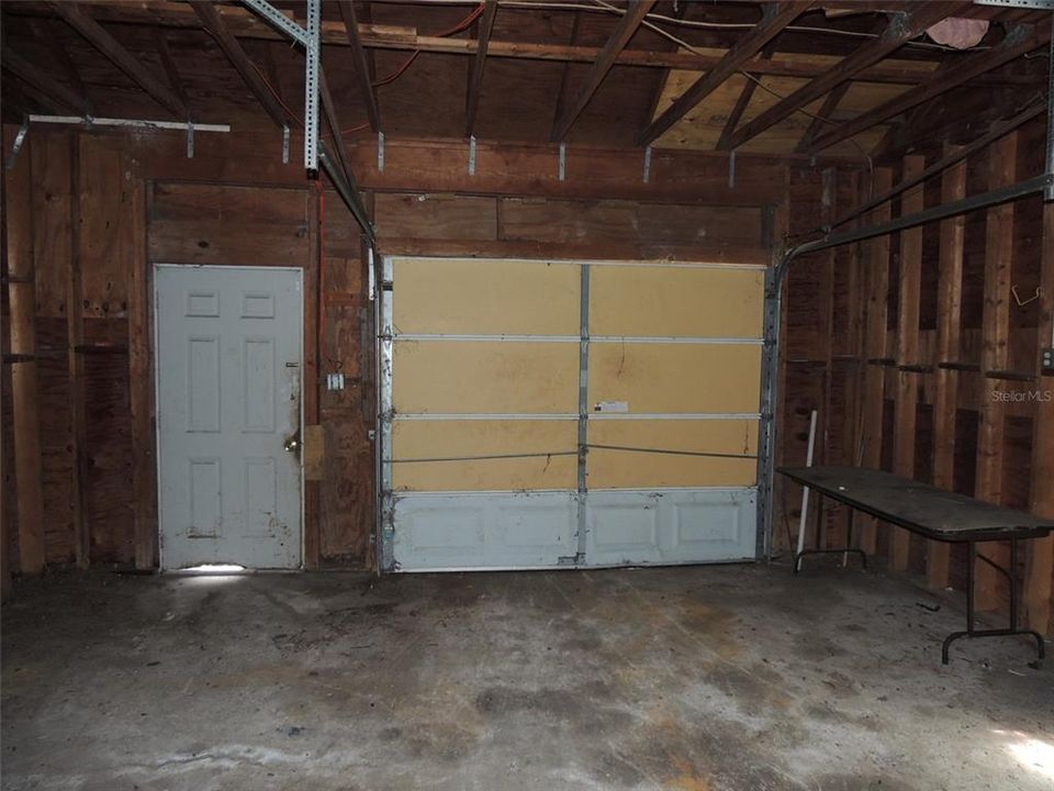 Activo con contrato: $310,000 (5 camas, 3 baños, 2850 Pies cuadrados)