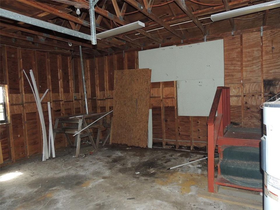 Activo con contrato: $310,000 (5 camas, 3 baños, 2850 Pies cuadrados)