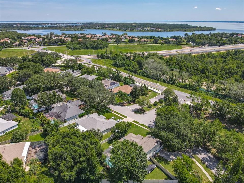 Activo con contrato: $635,000 (6 camas, 4 baños, 3338 Pies cuadrados)