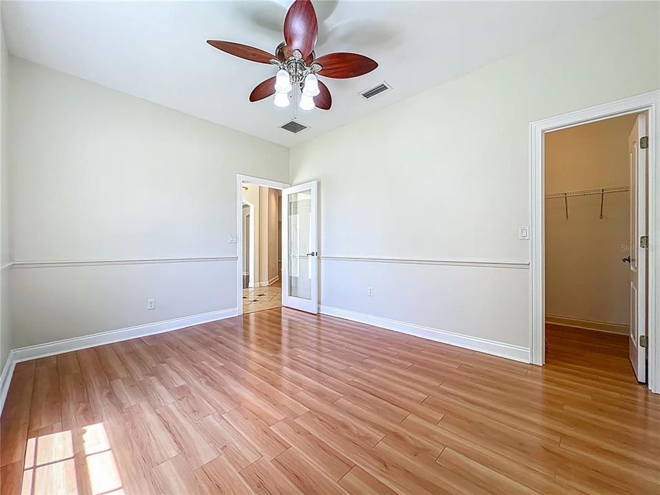 Activo con contrato: $635,000 (6 camas, 4 baños, 3338 Pies cuadrados)