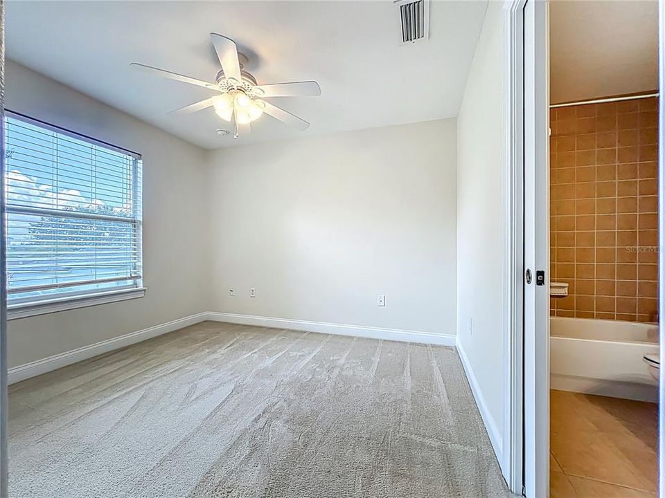 Activo con contrato: $635,000 (6 camas, 4 baños, 3338 Pies cuadrados)