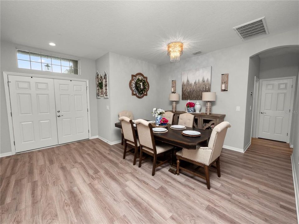 For Sale: $445,000 (4 beds, 3 baths, 2305 Square Feet)