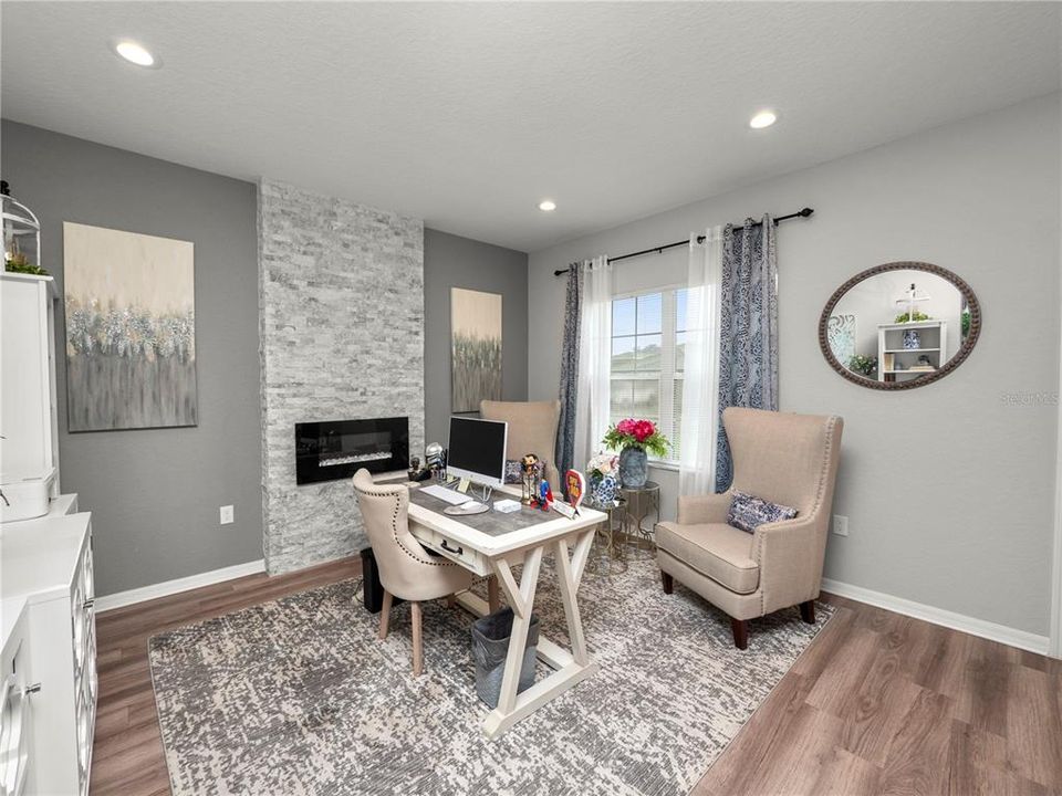 For Sale: $445,000 (4 beds, 3 baths, 2305 Square Feet)