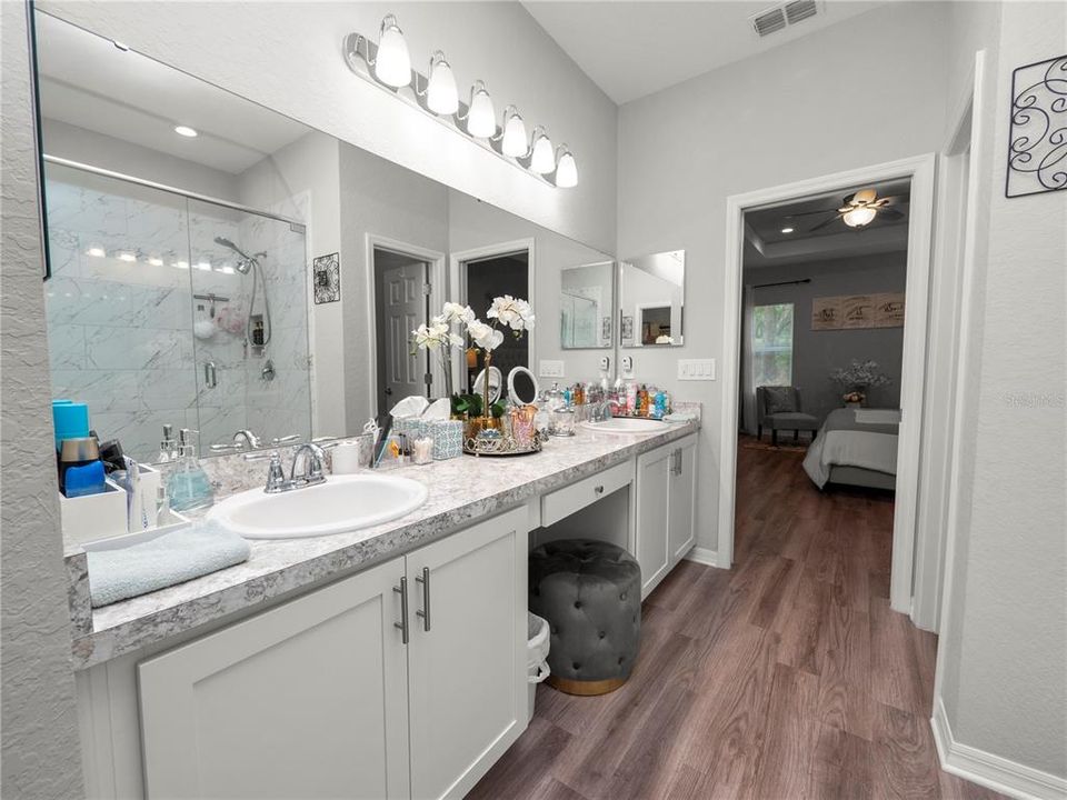 For Sale: $445,000 (4 beds, 3 baths, 2305 Square Feet)