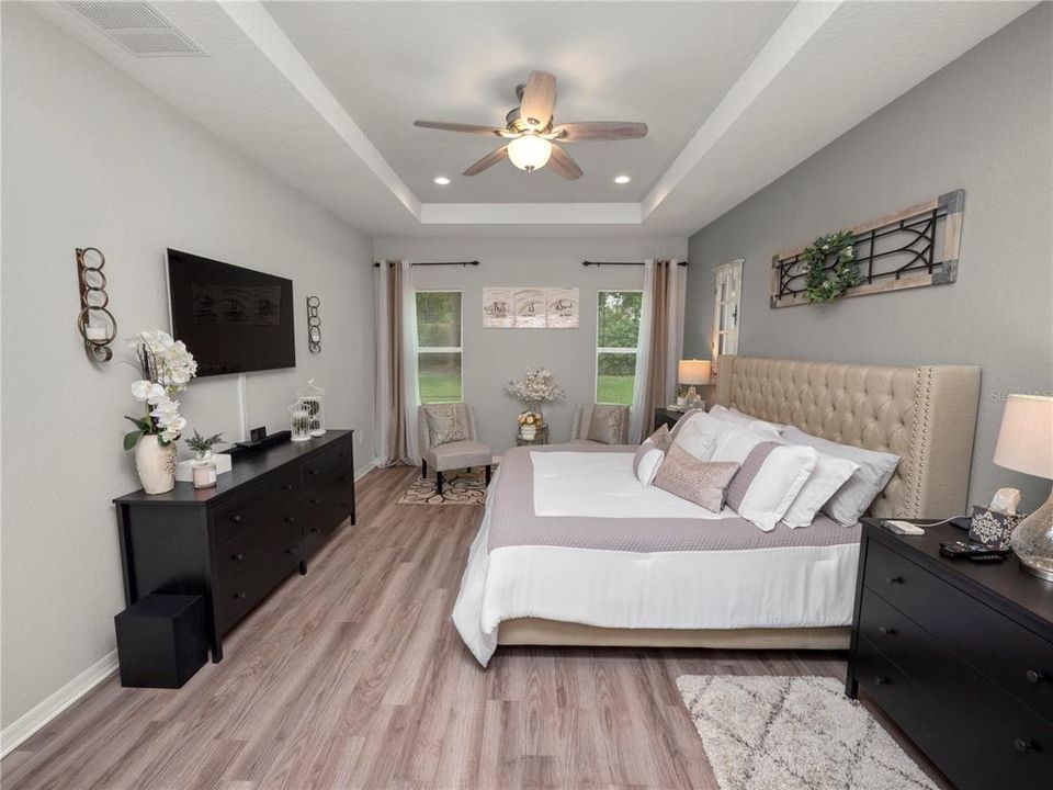 For Sale: $445,000 (4 beds, 3 baths, 2305 Square Feet)