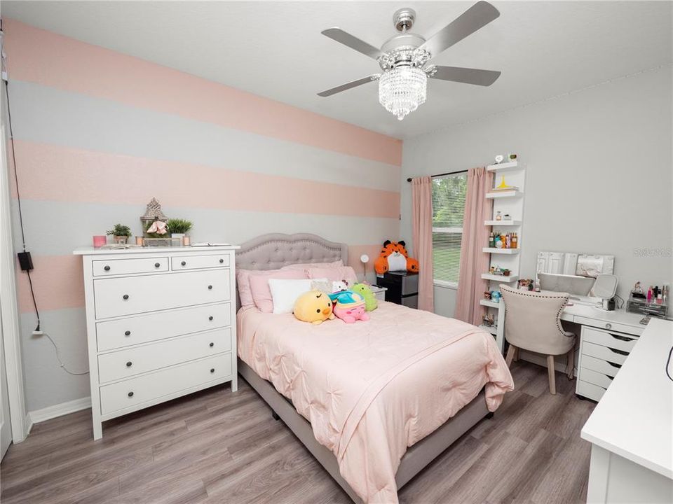 For Sale: $445,000 (4 beds, 3 baths, 2305 Square Feet)