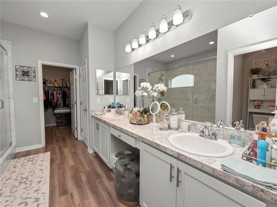 For Sale: $445,000 (4 beds, 3 baths, 2305 Square Feet)