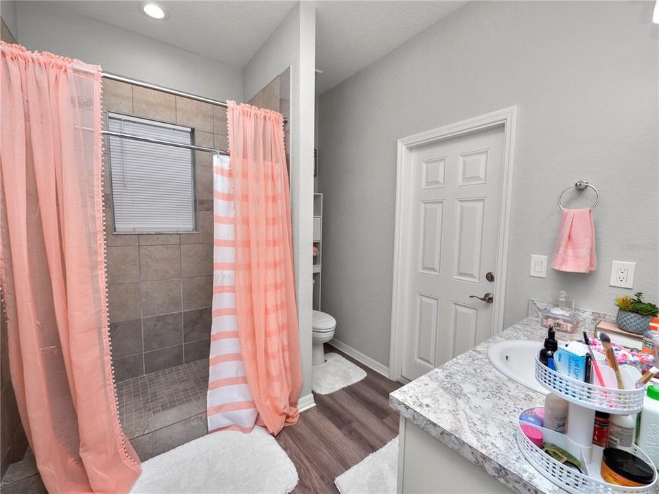 For Sale: $445,000 (4 beds, 3 baths, 2305 Square Feet)