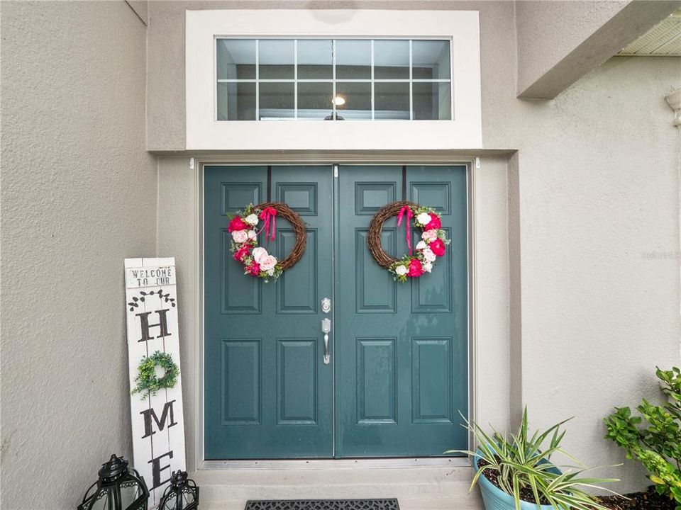 For Sale: $445,000 (4 beds, 3 baths, 2305 Square Feet)