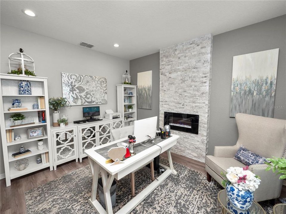 For Sale: $445,000 (4 beds, 3 baths, 2305 Square Feet)