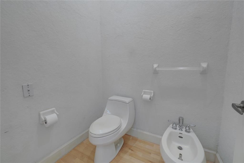 For Sale: $747,000 (3 beds, 3 baths, 2641 Square Feet)