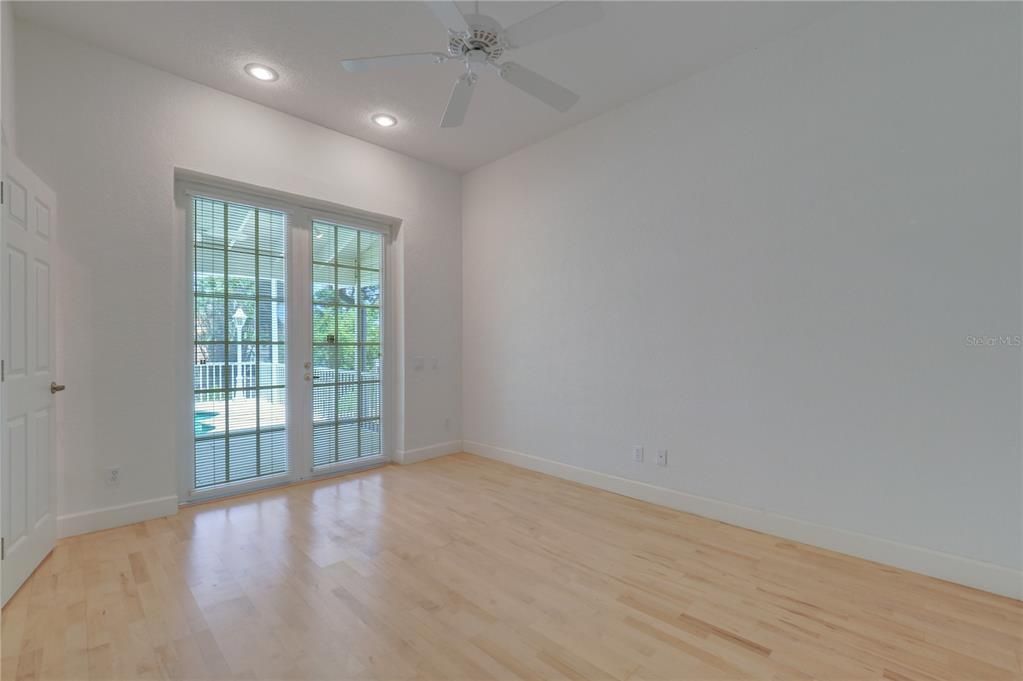 For Sale: $747,000 (3 beds, 3 baths, 2641 Square Feet)