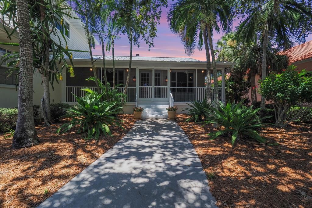 For Sale: $747,000 (3 beds, 3 baths, 2641 Square Feet)