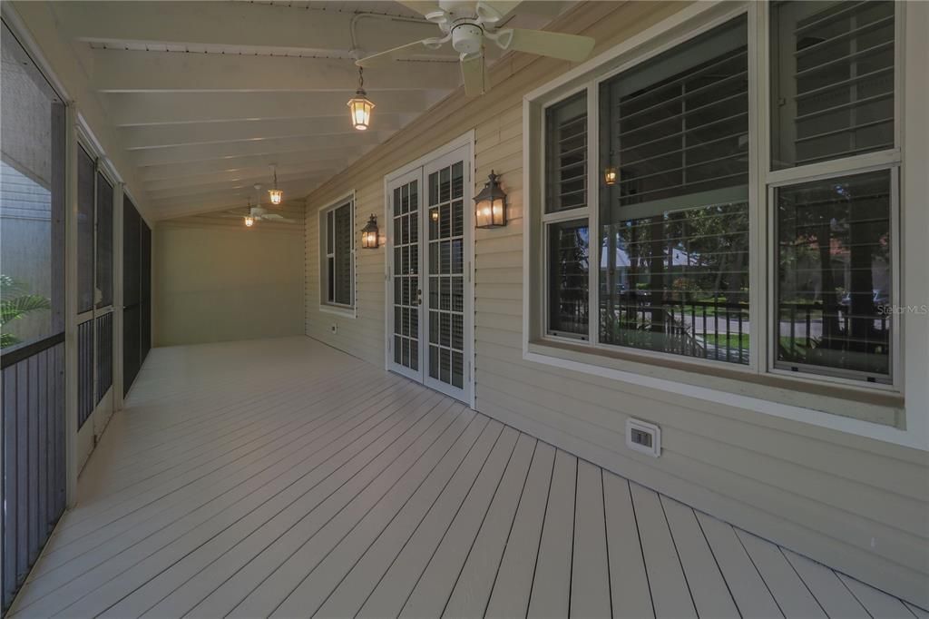 For Sale: $747,000 (3 beds, 3 baths, 2641 Square Feet)