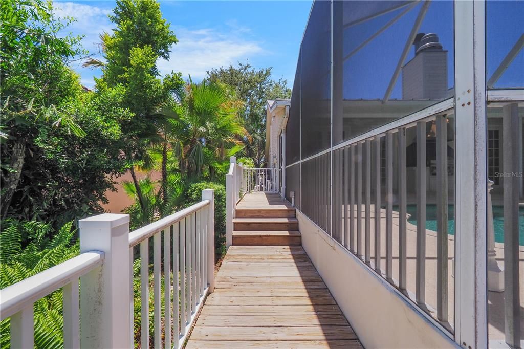 For Sale: $747,000 (3 beds, 3 baths, 2641 Square Feet)