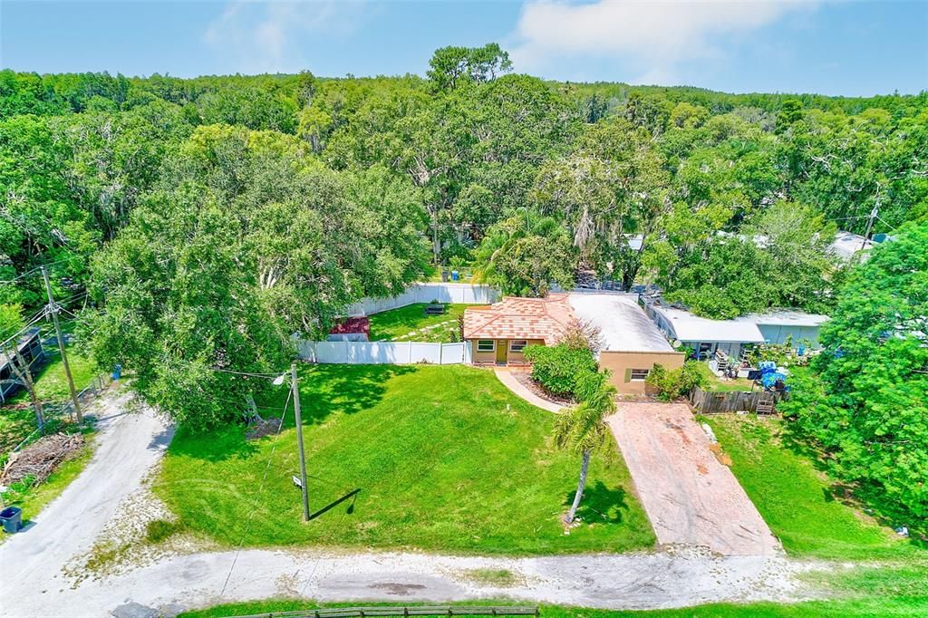 Под контрактом: $299,000 (3 спален, 1 ванн, 1568 Квадратных фут)