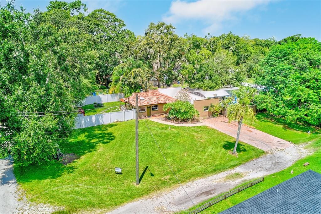 Под контрактом: $299,000 (3 спален, 1 ванн, 1568 Квадратных фут)