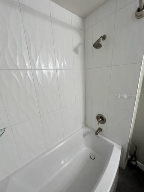 Под контрактом: $2,500 (3 спален, 2 ванн, 1280 Квадратных фут)
