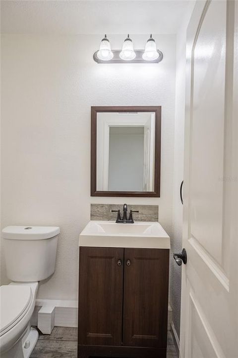 Active With Contract: $342,000 (4 beds, 2 baths, 1866 Square Feet)