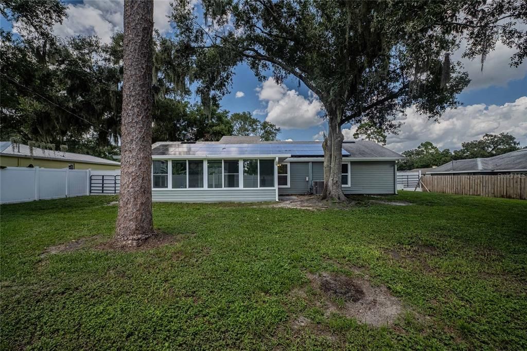 Active With Contract: $342,000 (4 beds, 2 baths, 1866 Square Feet)