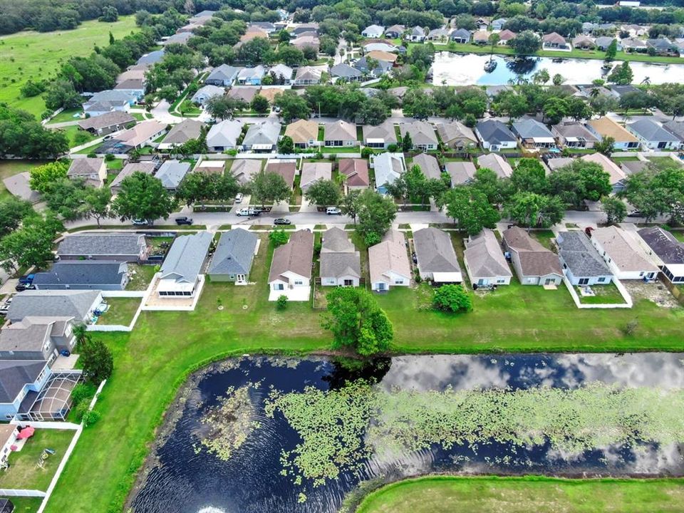 Active With Contract: $1,950 (3 beds, 2 baths, 1195 Square Feet)