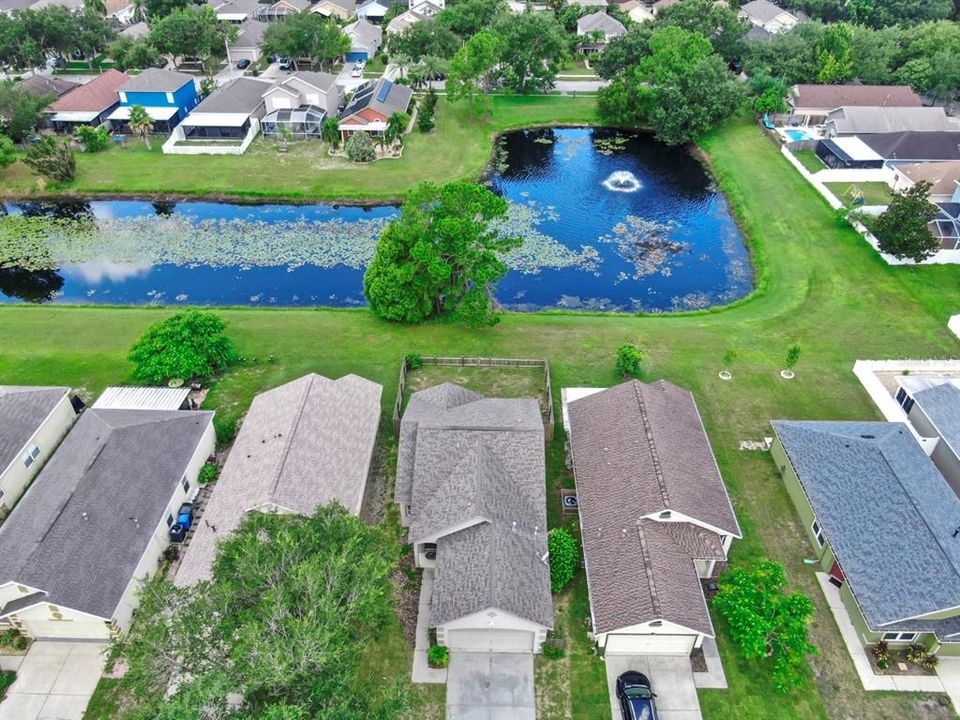 Active With Contract: $1,950 (3 beds, 2 baths, 1195 Square Feet)