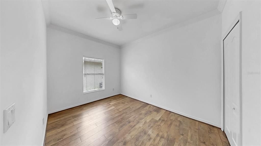 Active With Contract: $1,950 (3 beds, 2 baths, 1195 Square Feet)