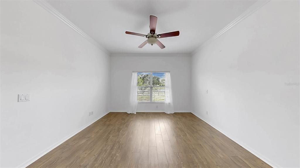 Active With Contract: $1,950 (3 beds, 2 baths, 1195 Square Feet)