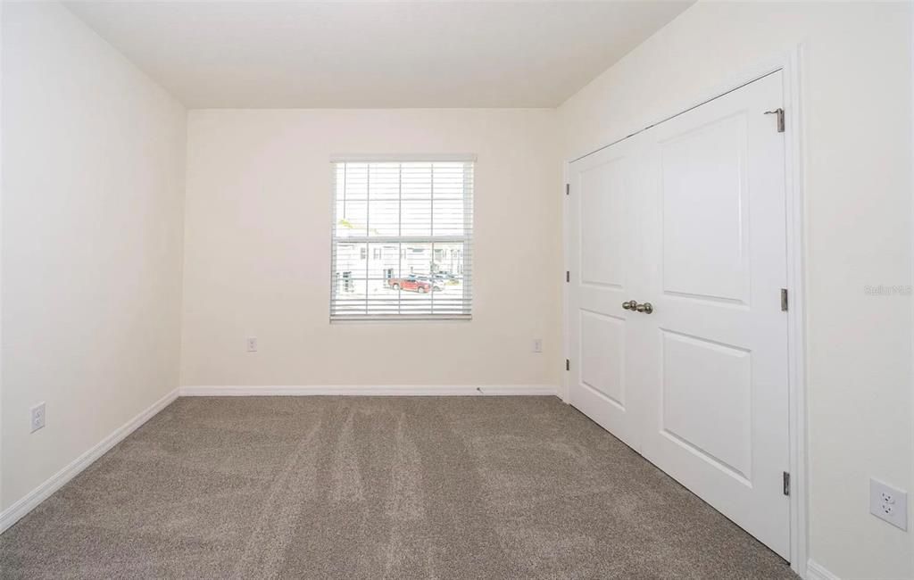 合同活跃: $2,200 (3 贝兹, 2 浴室, 1758 平方英尺)