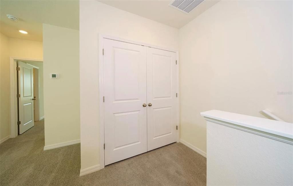 合同活跃: $2,200 (3 贝兹, 2 浴室, 1758 平方英尺)