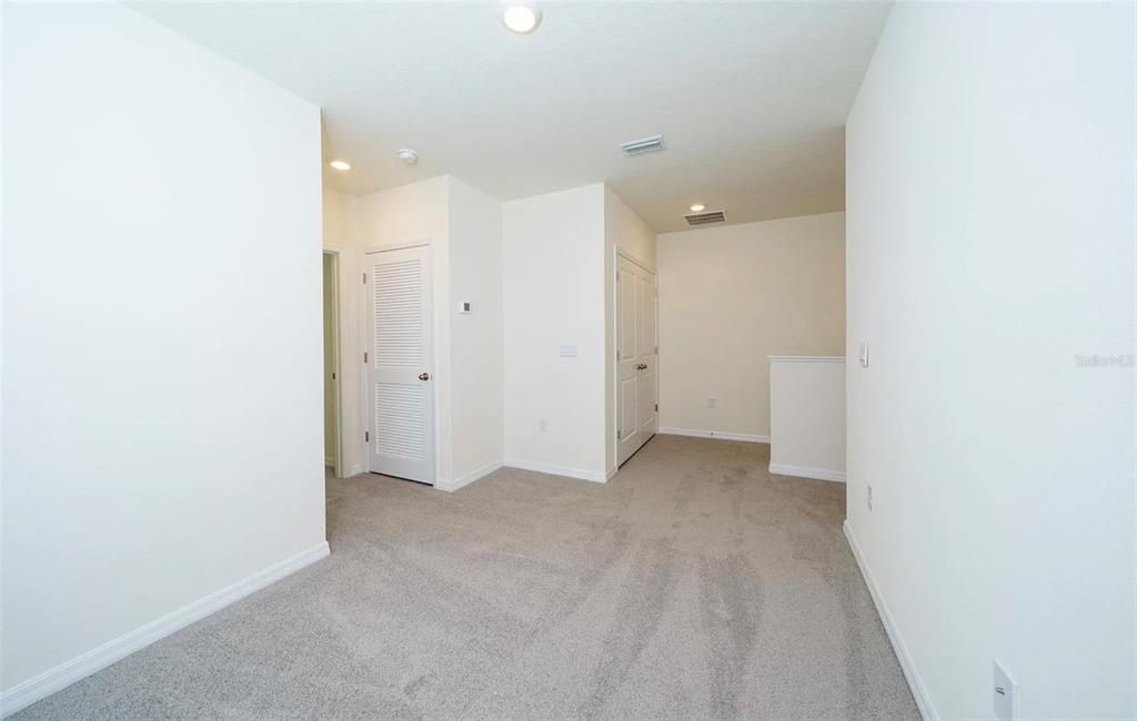 合同活跃: $2,200 (3 贝兹, 2 浴室, 1758 平方英尺)