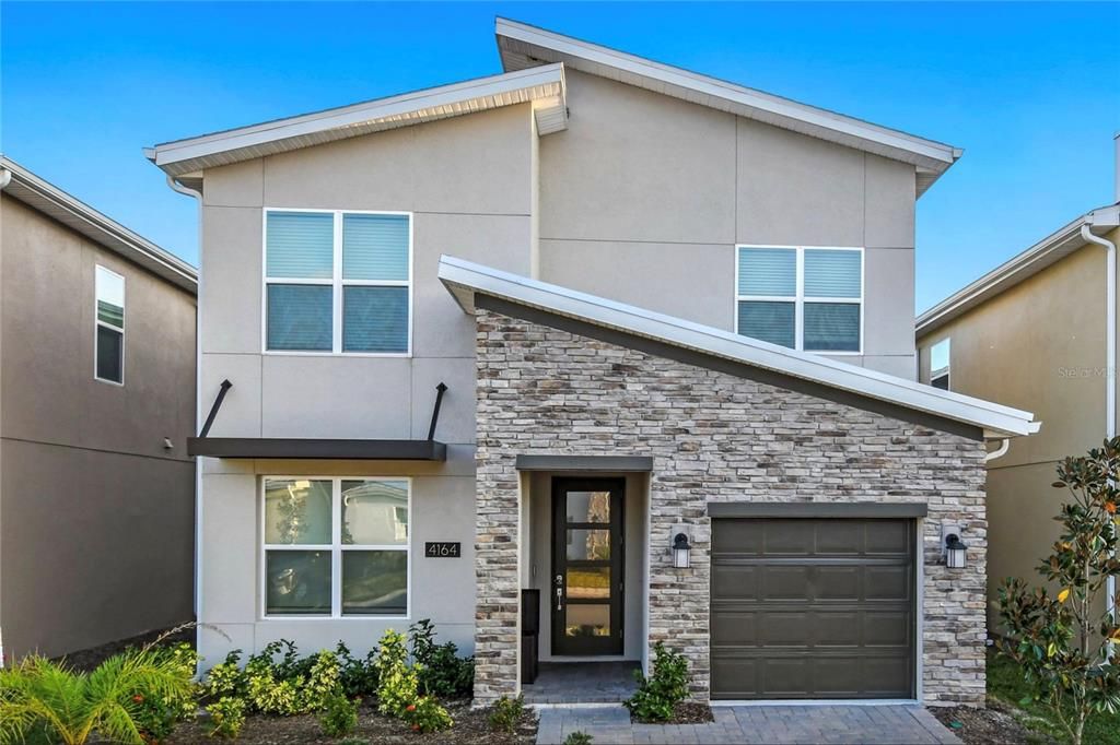 Recently Sold: $625,000 (5 beds, 5 baths, 2996 Square Feet)