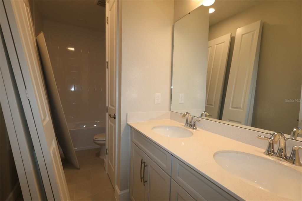 На продажу: $826,990 (4 спален, 3 ванн, 4234 Квадратных фут)