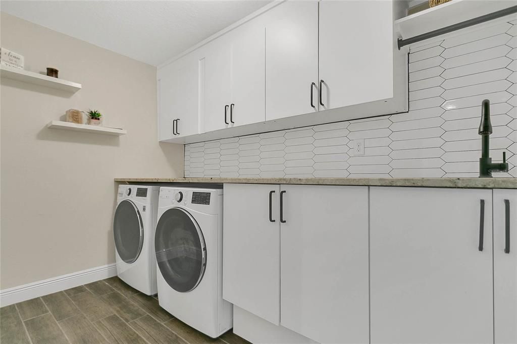 For Sale: $1,149,900 (4 beds, 3 baths, 2921 Square Feet)