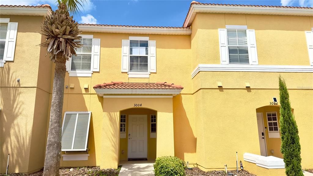 合同活跃: $309,000 (3 贝兹, 2 浴室, 1295 平方英尺)