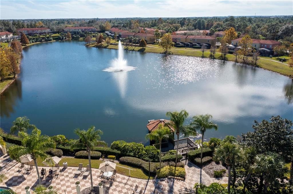 合同活跃: $309,000 (3 贝兹, 2 浴室, 1295 平方英尺)