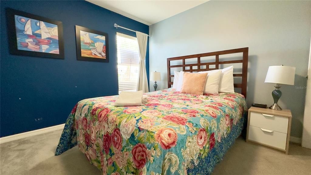 合同活跃: $309,000 (3 贝兹, 2 浴室, 1295 平方英尺)