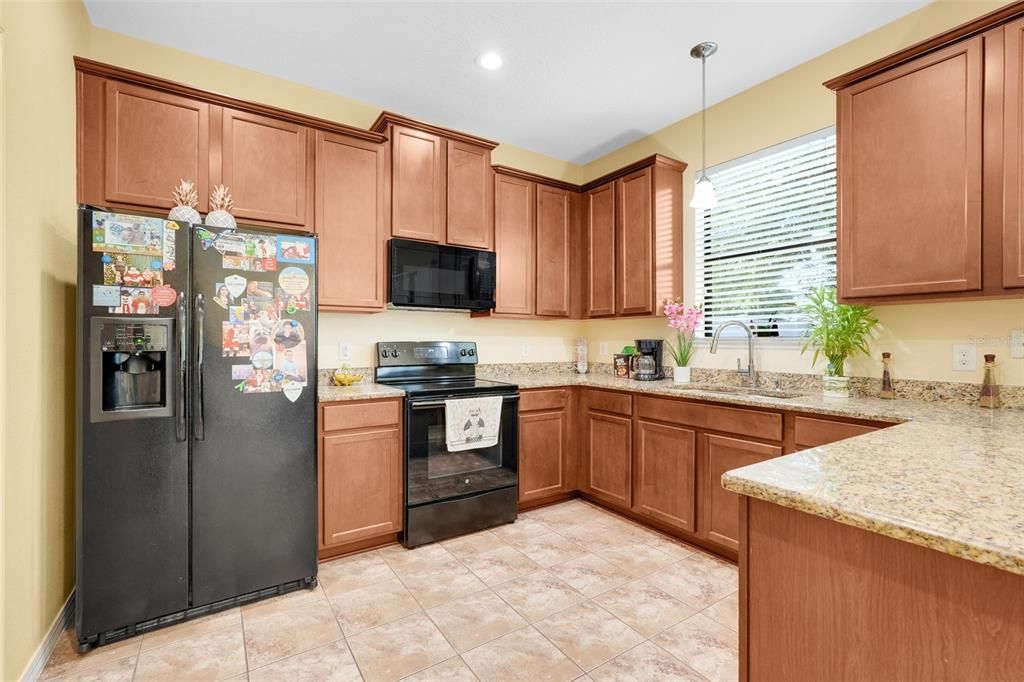 Active With Contract: $365,000 (4 beds, 2 baths, 1698 Square Feet)