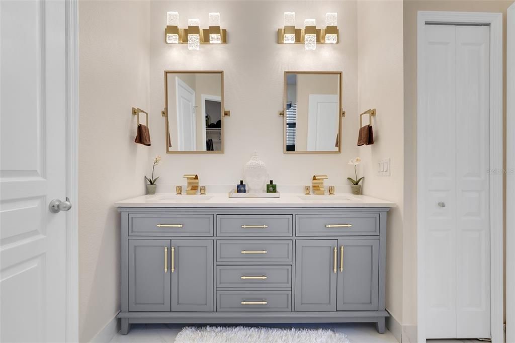 Active With Contract: $365,000 (4 beds, 2 baths, 1698 Square Feet)