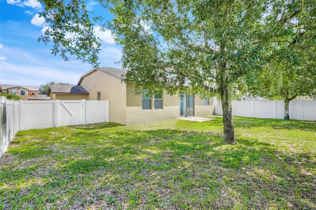 Active With Contract: $365,000 (4 beds, 2 baths, 1698 Square Feet)