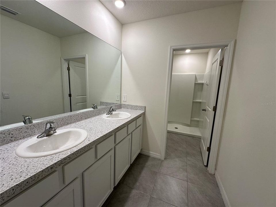 Active With Contract: $2,350 (3 beds, 2 baths, 1819 Square Feet)